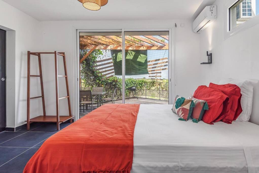 T3 Lumineux Avec Vue Exceptionnelle Et Piscine Oasis De Nature Et Serenite Petit-Canal Exteriér fotografie